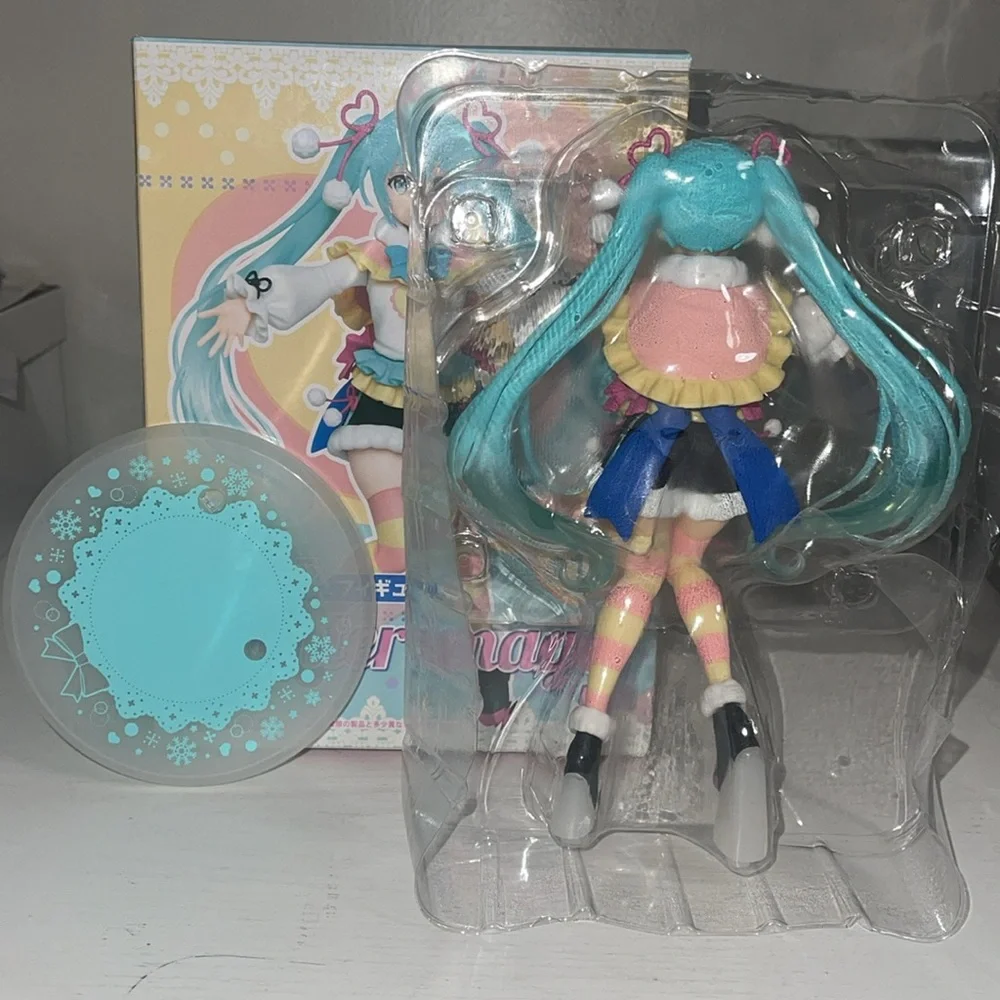 Taito Hatsune Miku Figure Winter Image Ver.
